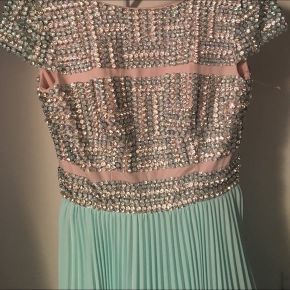 Formal,  mint, full length, pageant gown Sz 6 - Picture 3 of 7